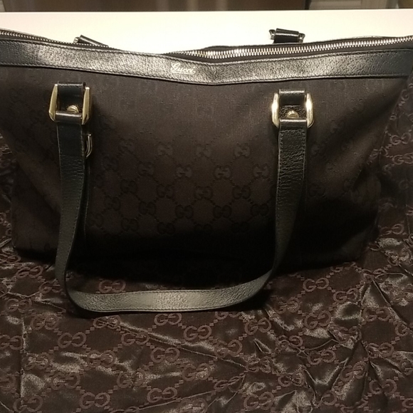 Gucci tote - Picture 1 of 10
